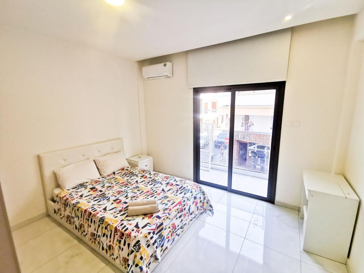 The White Pearl Apartment Larnaca Luaran gambar