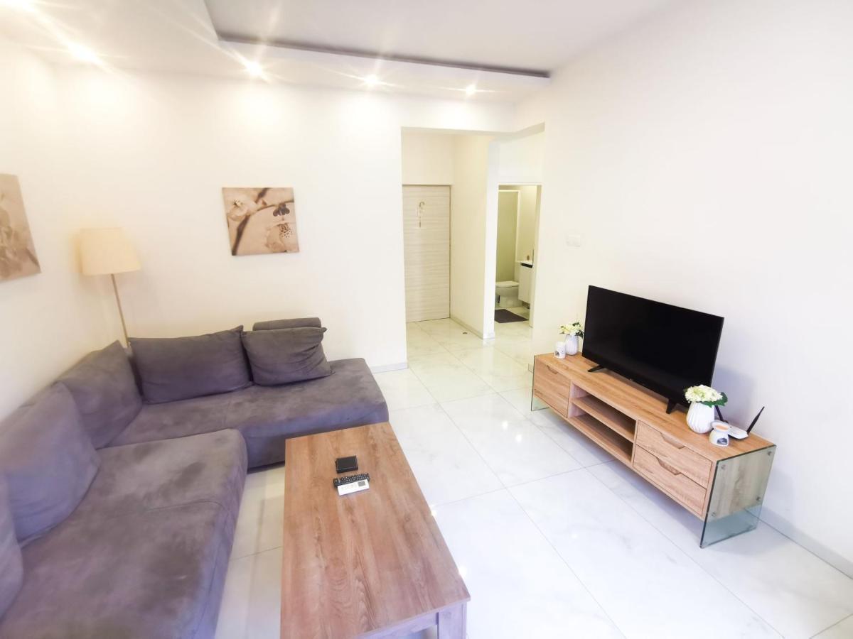 The White Pearl Apartment Larnaca Luaran gambar